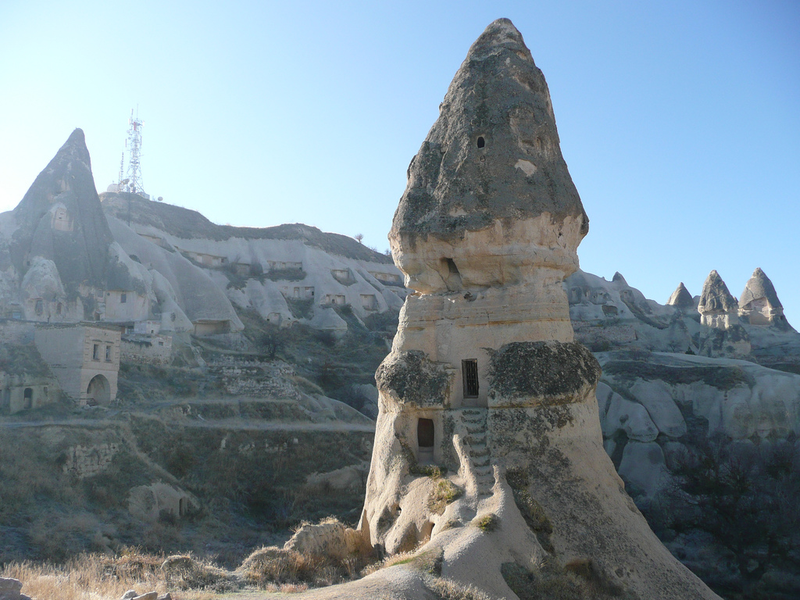 Illustration for article titled These 100-foot phallic sculptures are not manmade